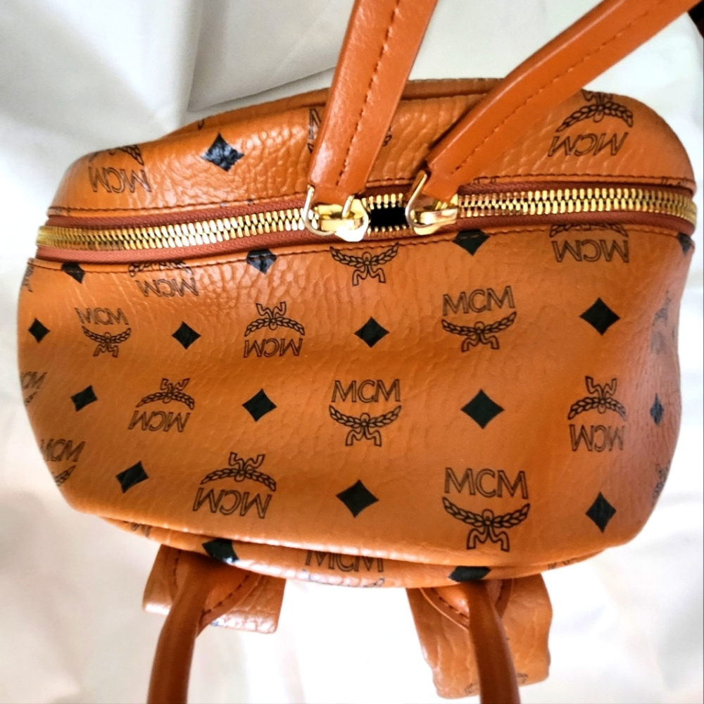 MCM Stark Backpack - Picture 6 of 14